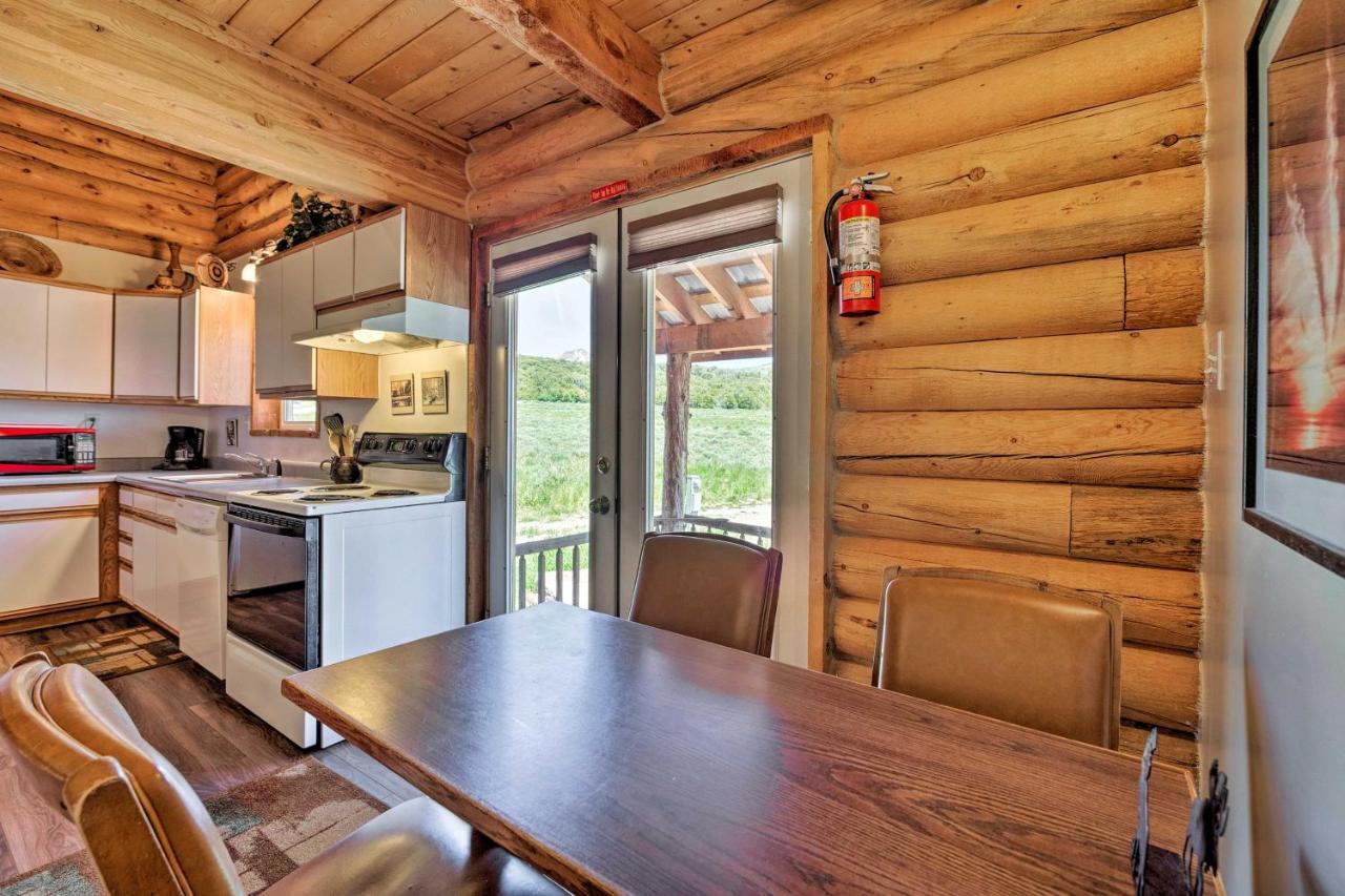 Cabin With Fire Pit, Views And Bbq 18 Mi To Moab! エクステリア 写真