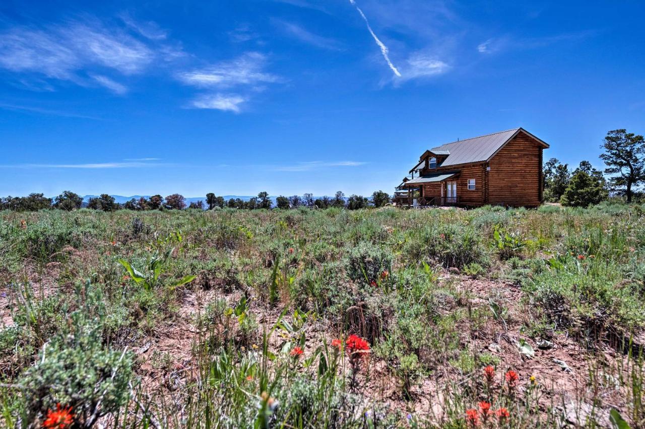 Cabin With Fire Pit, Views And Bbq 18 Mi To Moab! エクステリア 写真